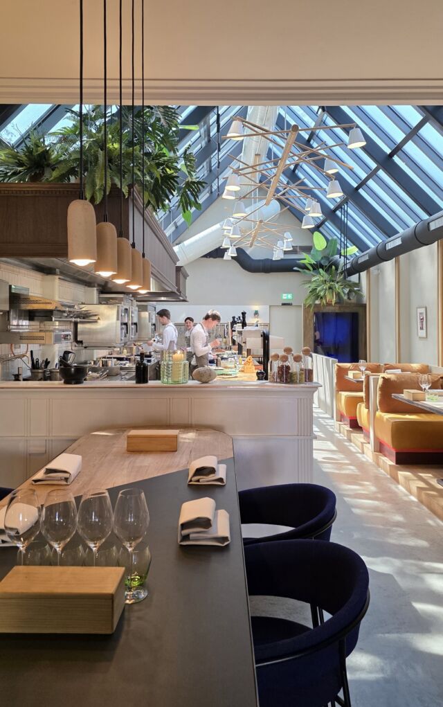SAAM Restaurant
