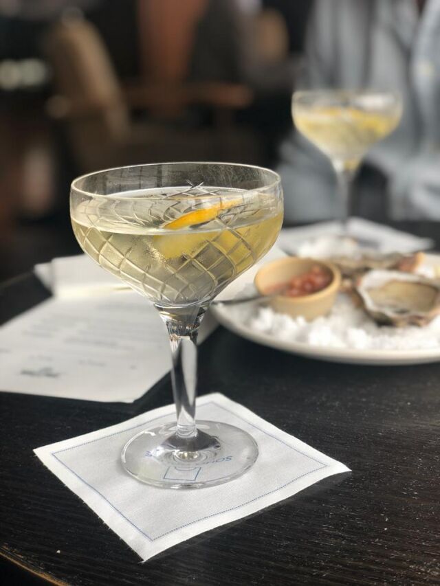 Champagne en oesters bij Cecconi's