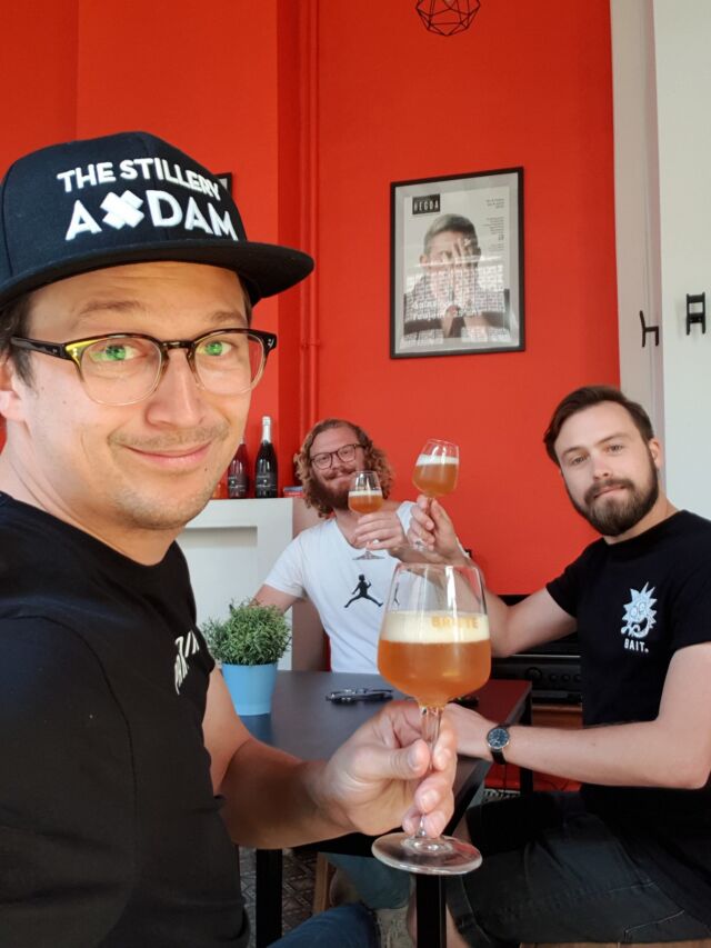 Tasting Mons