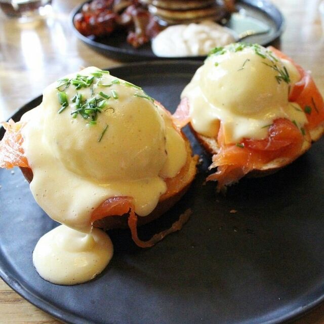 Eggs Benedict Hotel V The Lobby 2