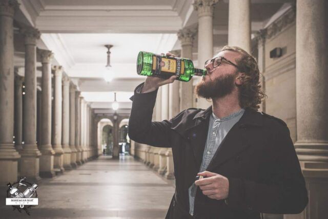 JP Drinkt Becherovka