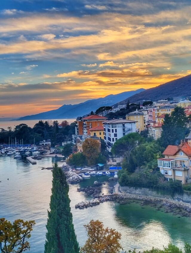 Uitzicht op Opatija in Kroatië