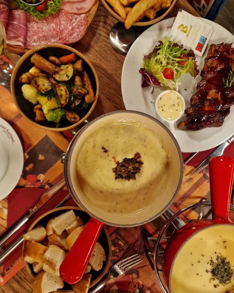 Karbeel Kaasfondue Warmoesstraat Amsterdam